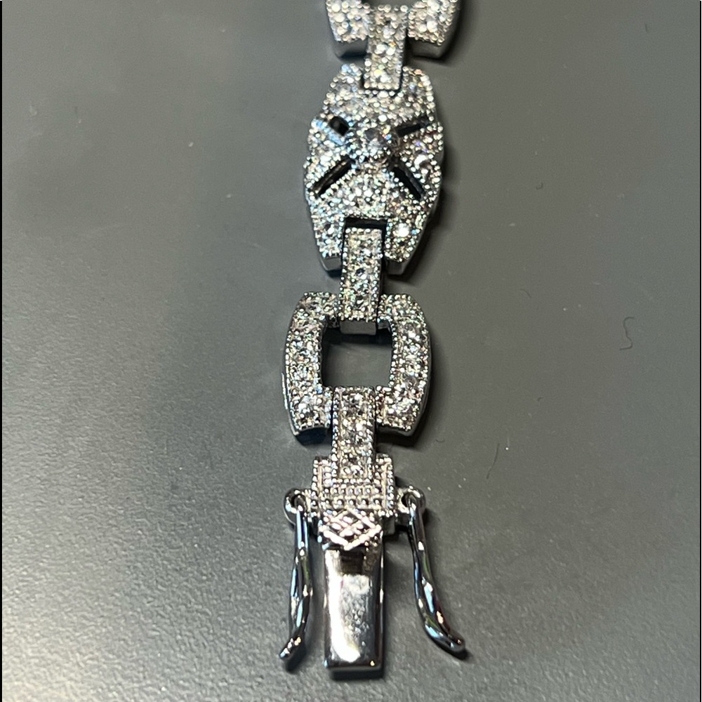 Antique style silver and CZ bracelet.